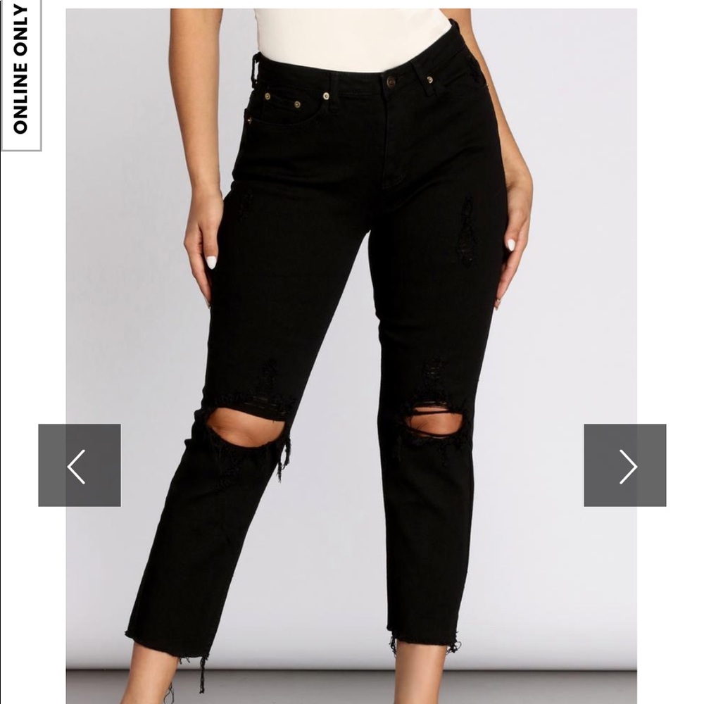 Windsor High Waist Distressed Denim NWT in MEDIUM